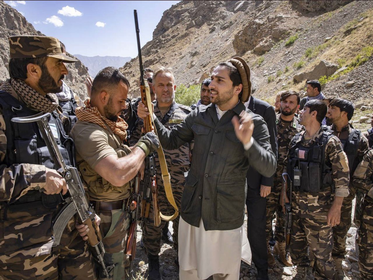 Oposisi Afghanistan 'Sangat Lemah' Meskipun Kemarahan Meningkat Terhadap Taliban